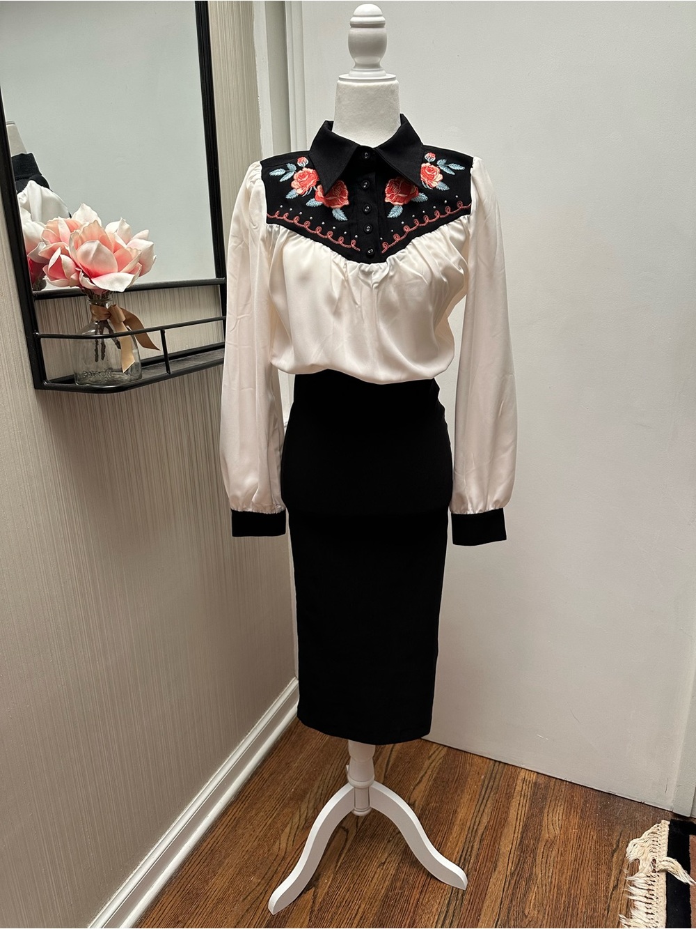 Unique Vintage Western Wiggle Dress